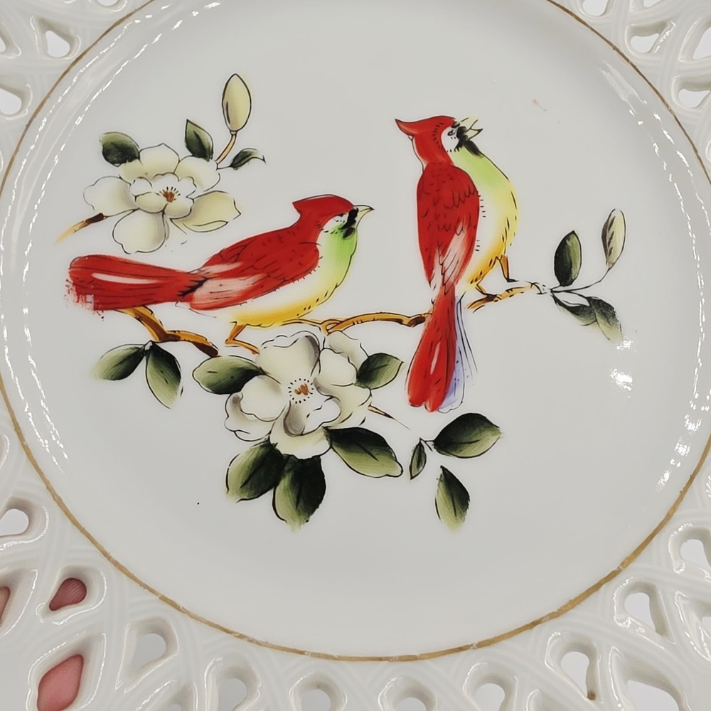 Vintage Cardinal Reticulated Display Plate Bird Collector Japan 8" White Red MCM - Picture 3 of 5